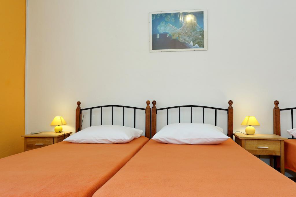 Basil Apartments And Rooms Betina (Sibenik-Knin) Quarto foto